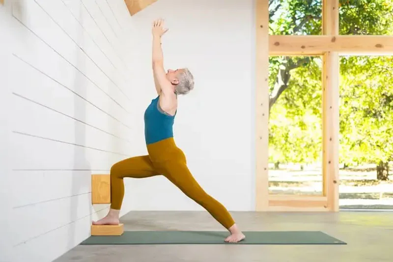 Lộ trình luyện tập theo cấp độ trong iyengar yoga