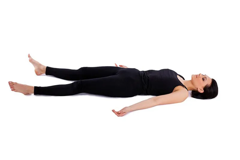 các tư thế trả lại chính sau khi thực hiện tư thế la bàn