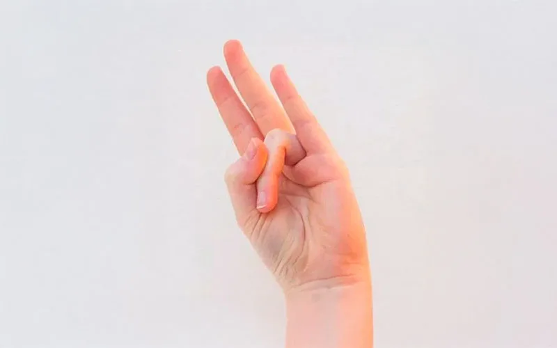 Agni Mudra (Thủ ấn Lửa)