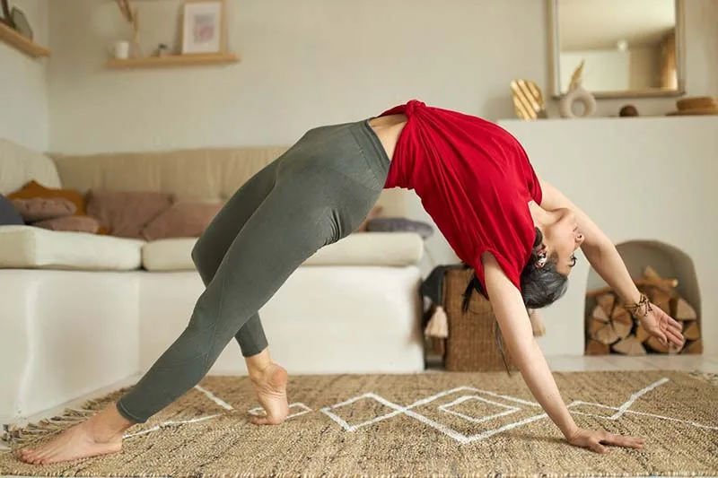 tác dụng của yoga và huyết áp