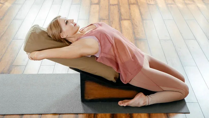 yoga cho người đau lưng mạn tính