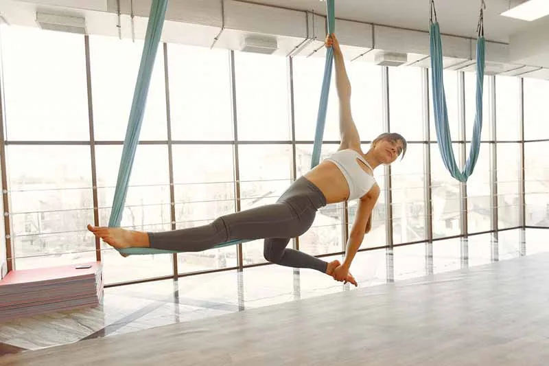 Aerial Yoga – Yoga trên không