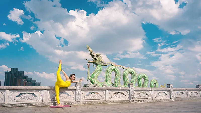 yoga bên hồ tây thơ mộng
